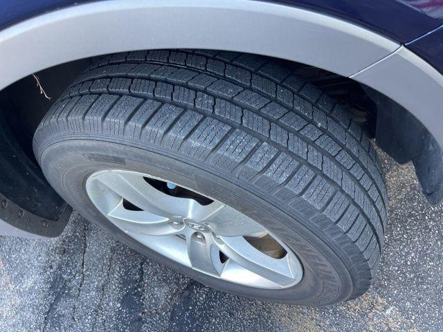 used 2011 Hyundai Veracruz car, priced at $7,995