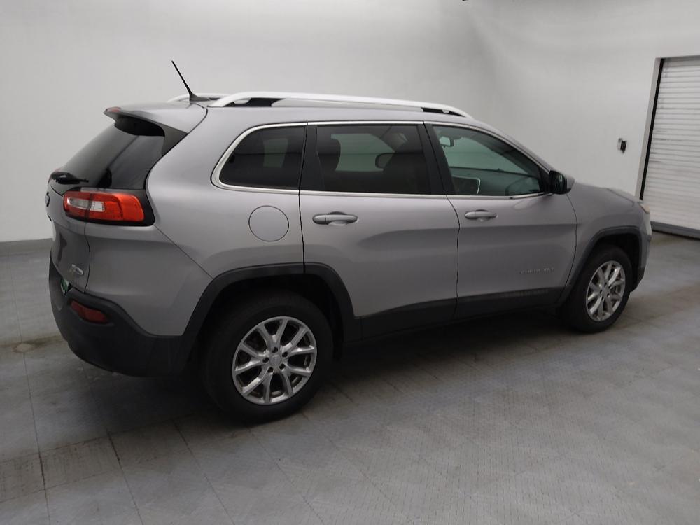 used 2018 Jeep Cherokee car, priced at $13,395