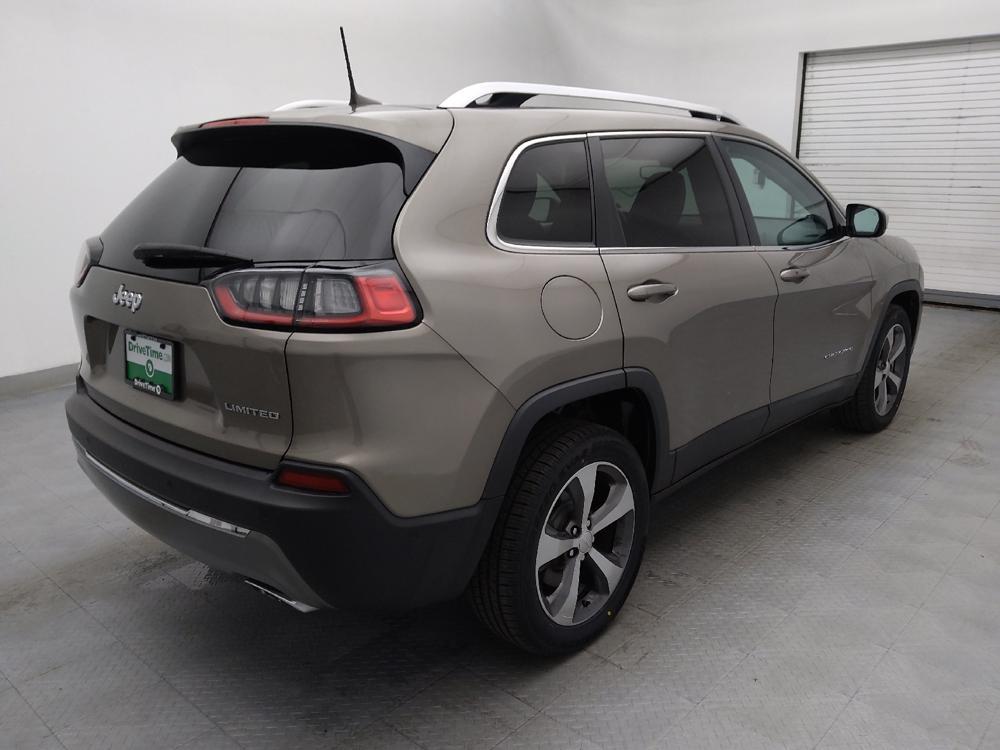used 2019 Jeep Cherokee car, priced at $21,095