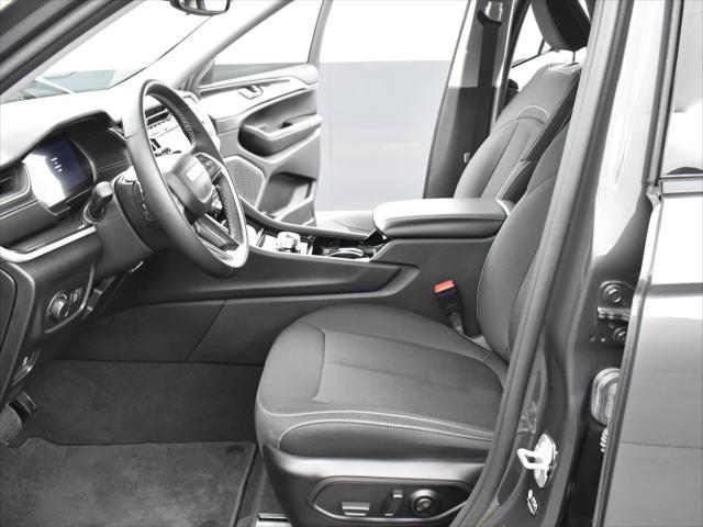 used 2022 Jeep Grand Cherokee car, priced at $29,700