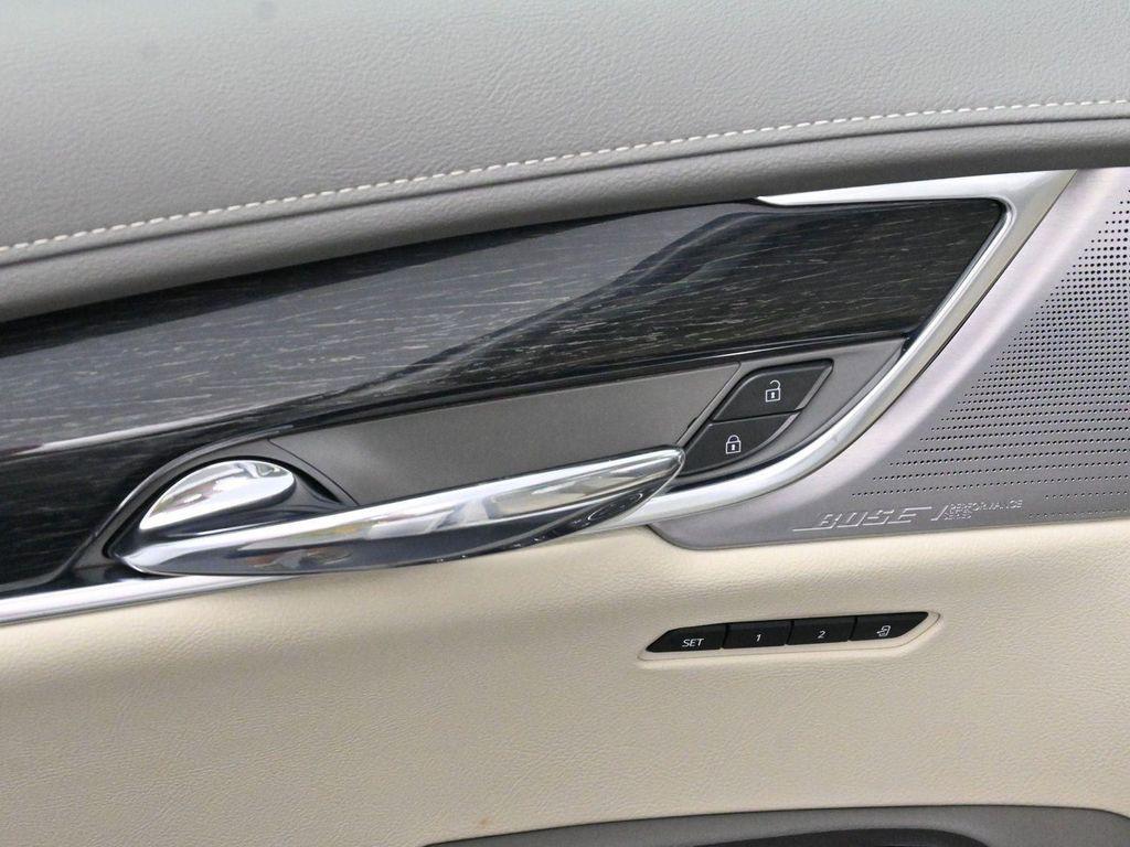 used 2020 Cadillac XT6 car, priced at $25,000