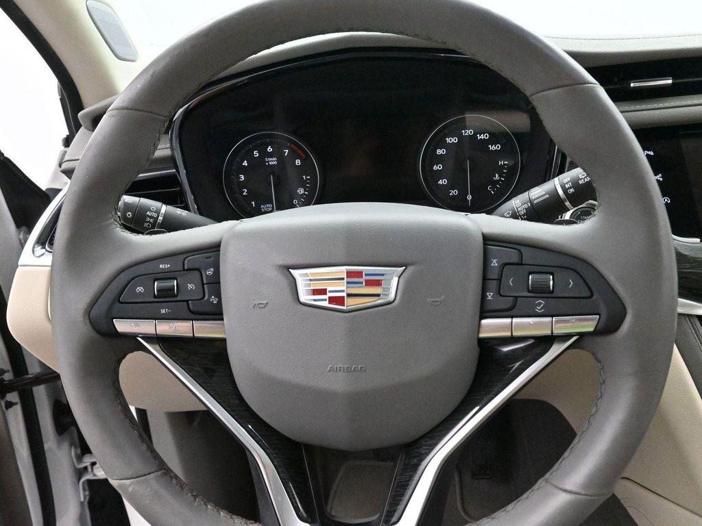 used 2020 Cadillac XT6 car, priced at $25,000