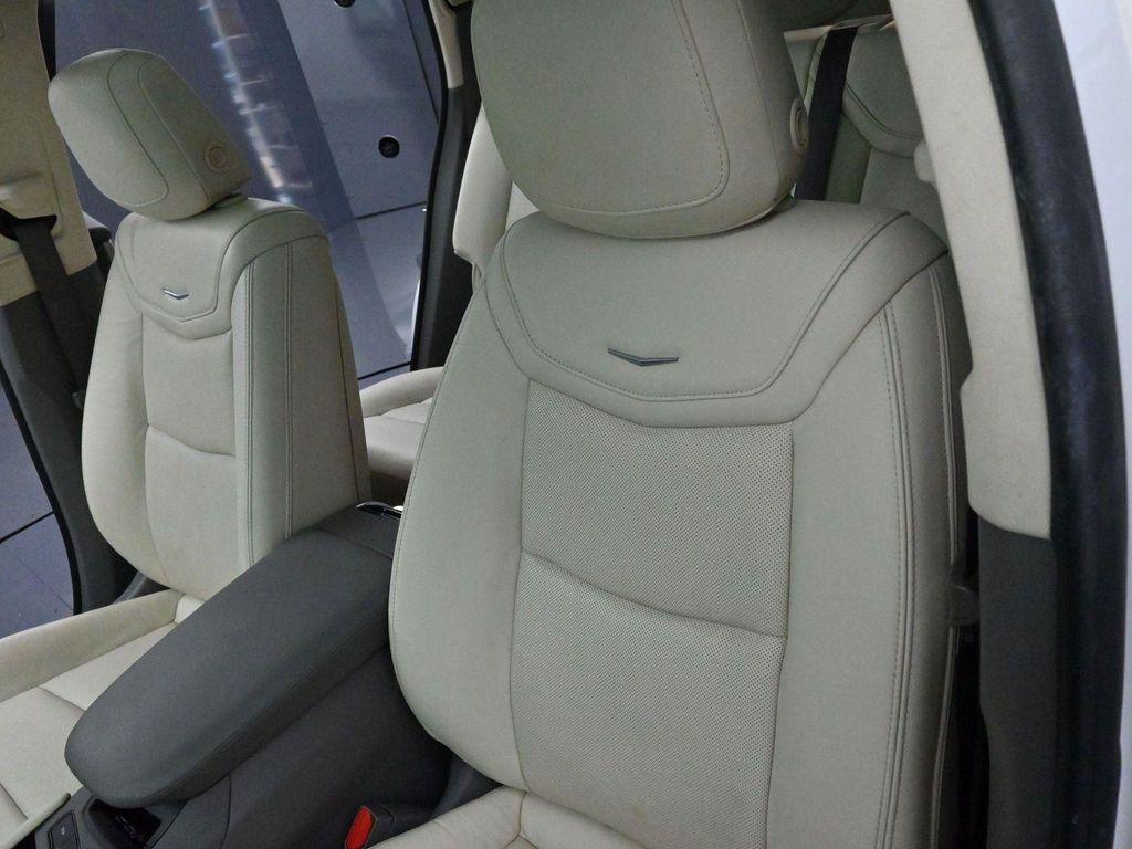 used 2020 Cadillac XT6 car, priced at $25,000