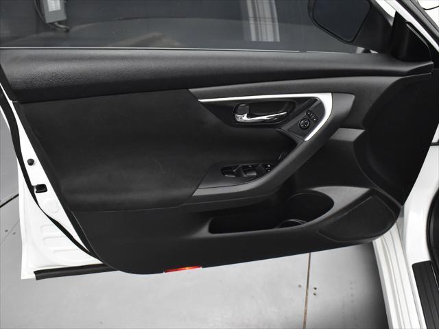 used 2014 Nissan Altima car