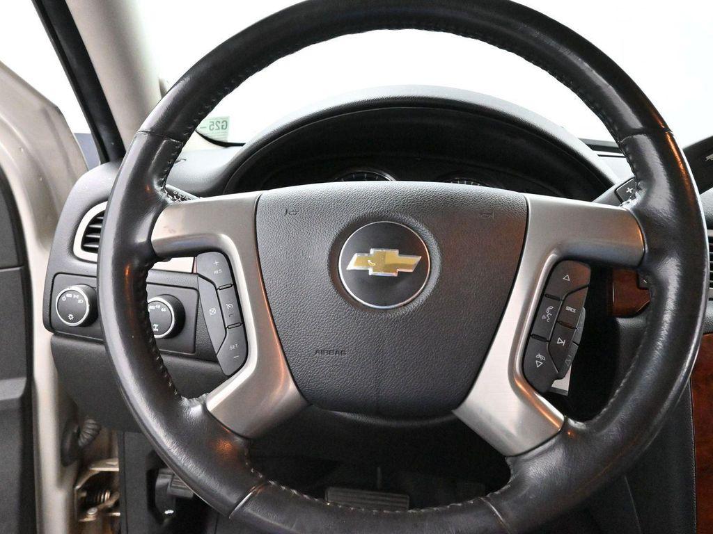used 2014 Chevrolet Suburban car, priced at $12,500