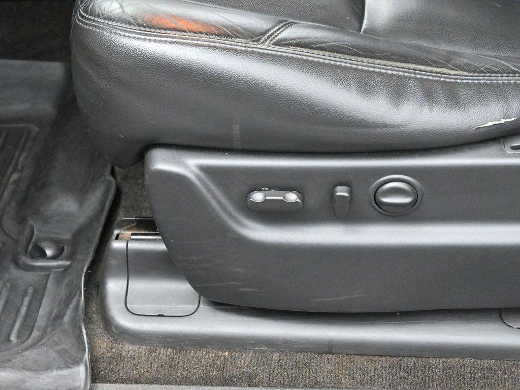 used 2014 Chevrolet Suburban car, priced at $12,500