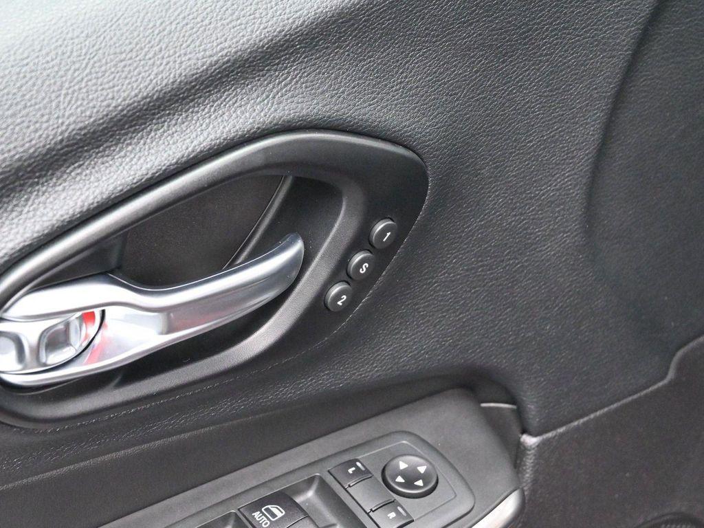 used 2020 Jeep Cherokee car, priced at $21,500