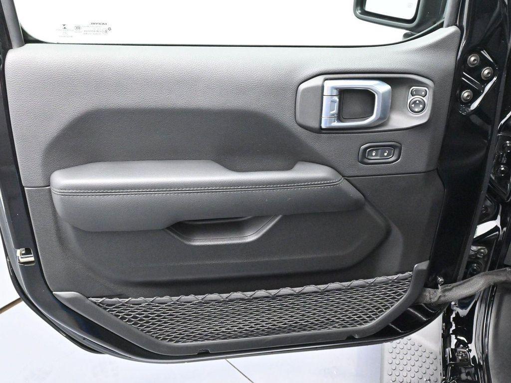 used 2021 Jeep Wrangler Unlimited car, priced at $35,000