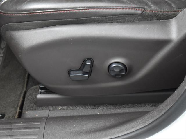 used 2016 Jeep Cherokee car, priced at $15,500