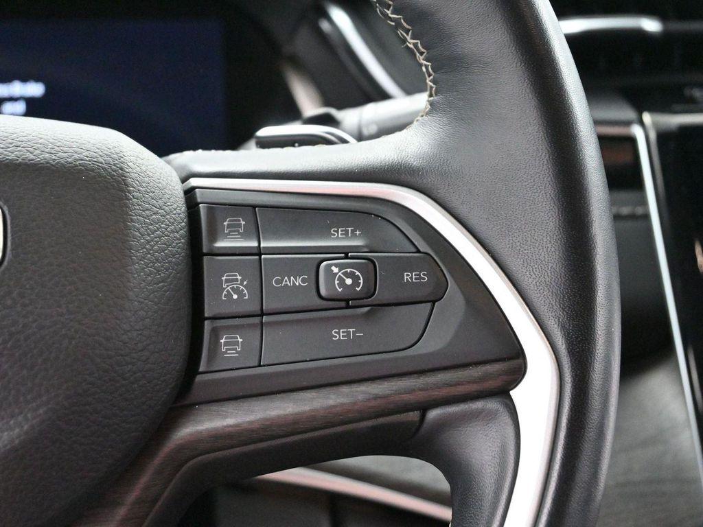 used 2022 Jeep Grand Cherokee car, priced at $28,700