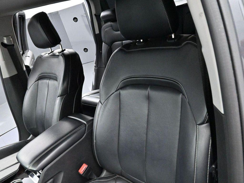 used 2022 Jeep Grand Cherokee car, priced at $28,700