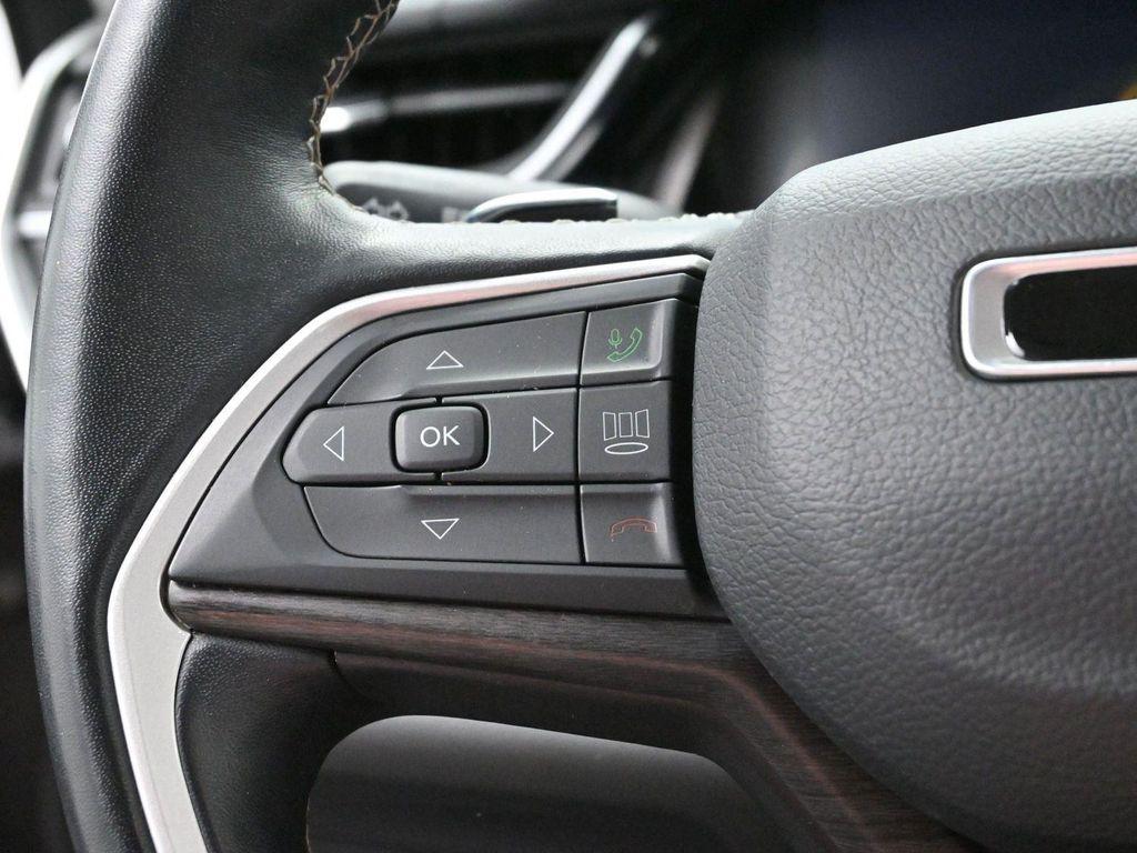 used 2022 Jeep Grand Cherokee car, priced at $28,700