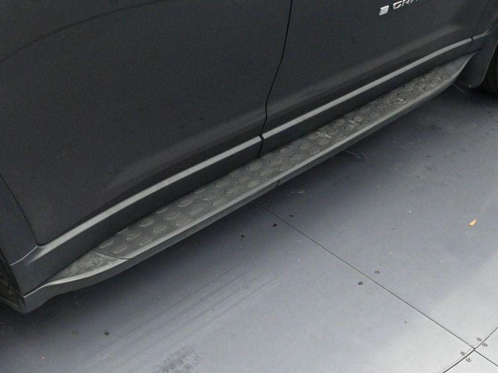 used 2022 Jeep Grand Cherokee car, priced at $28,700