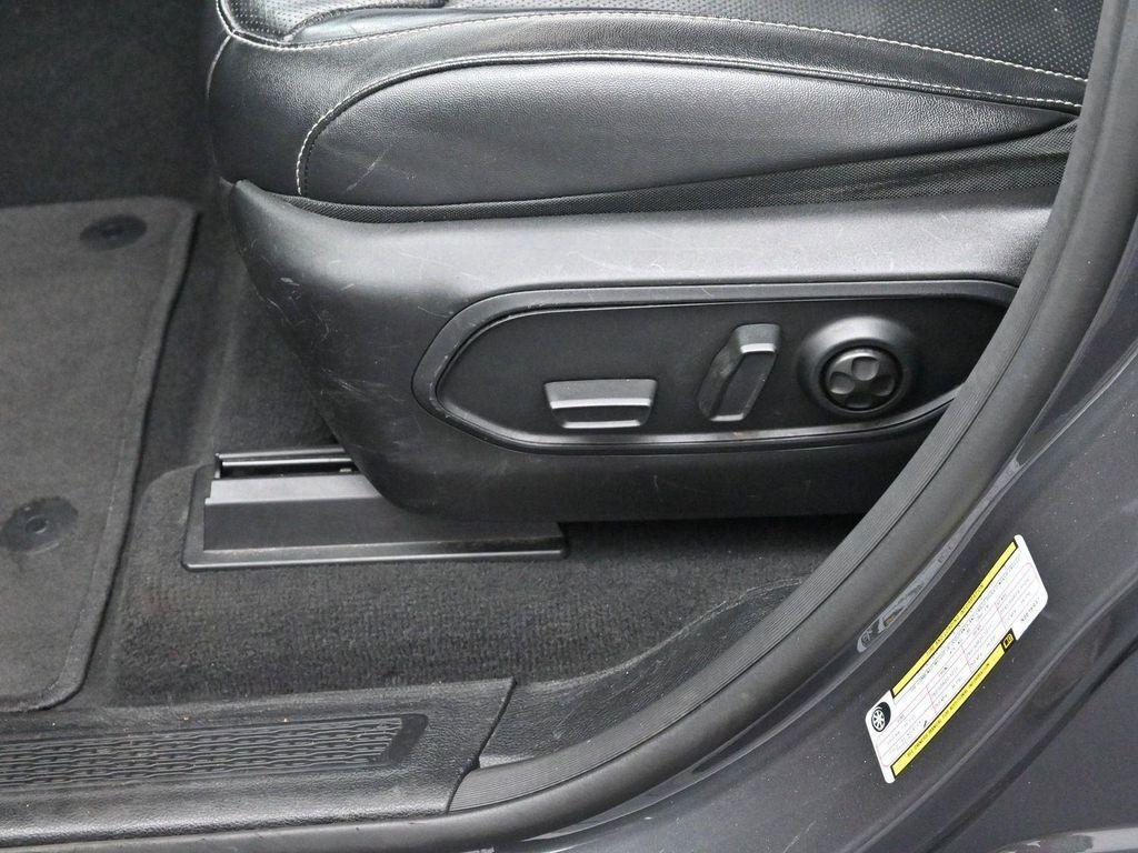 used 2022 Jeep Grand Cherokee car, priced at $28,700