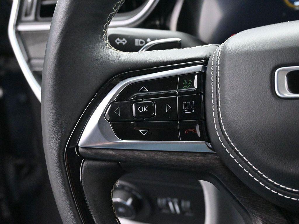 used 2023 Jeep Grand Cherokee car, priced at $37,700
