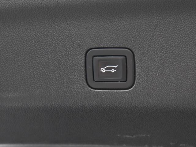 used 2021 GMC Yukon car, priced at $45,000