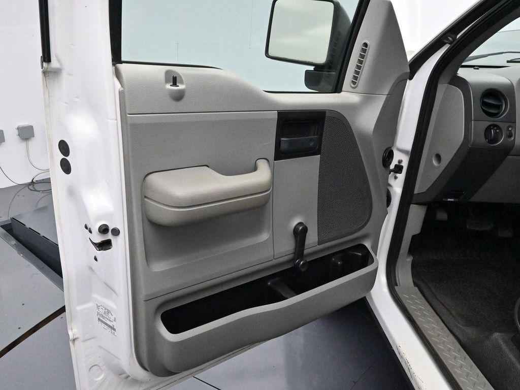 used 2005 Ford F-150 car, priced at $6,000