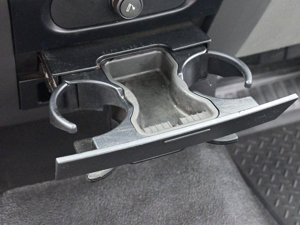 used 2005 Ford F-150 car, priced at $6,000