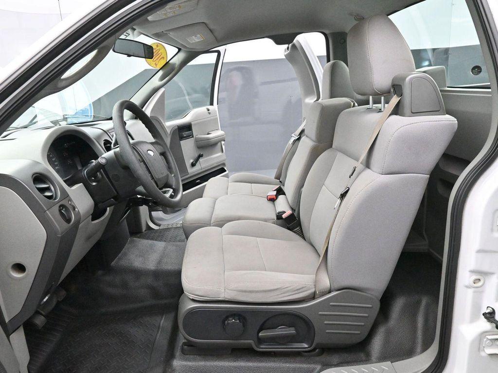 used 2005 Ford F-150 car, priced at $6,000