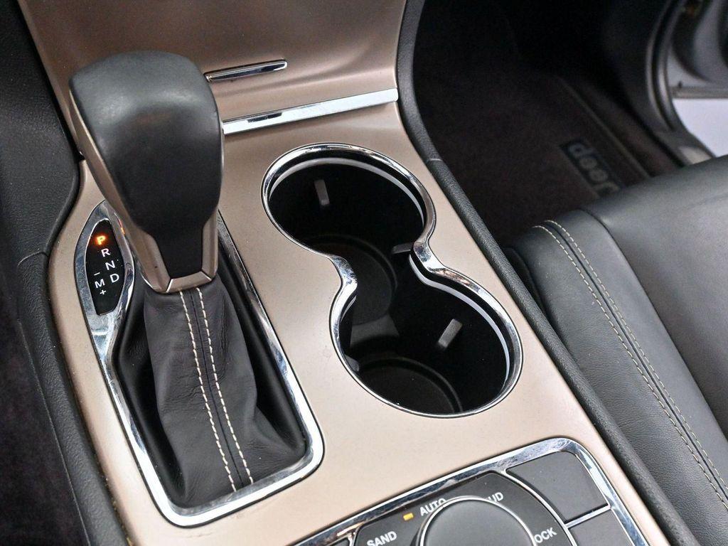 used 2016 Jeep Grand Cherokee car, priced at $13,700