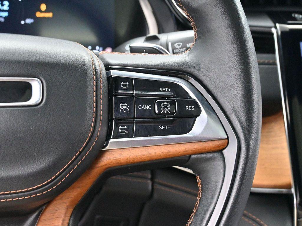 used 2022 Jeep Grand Cherokee car, priced at $36,000