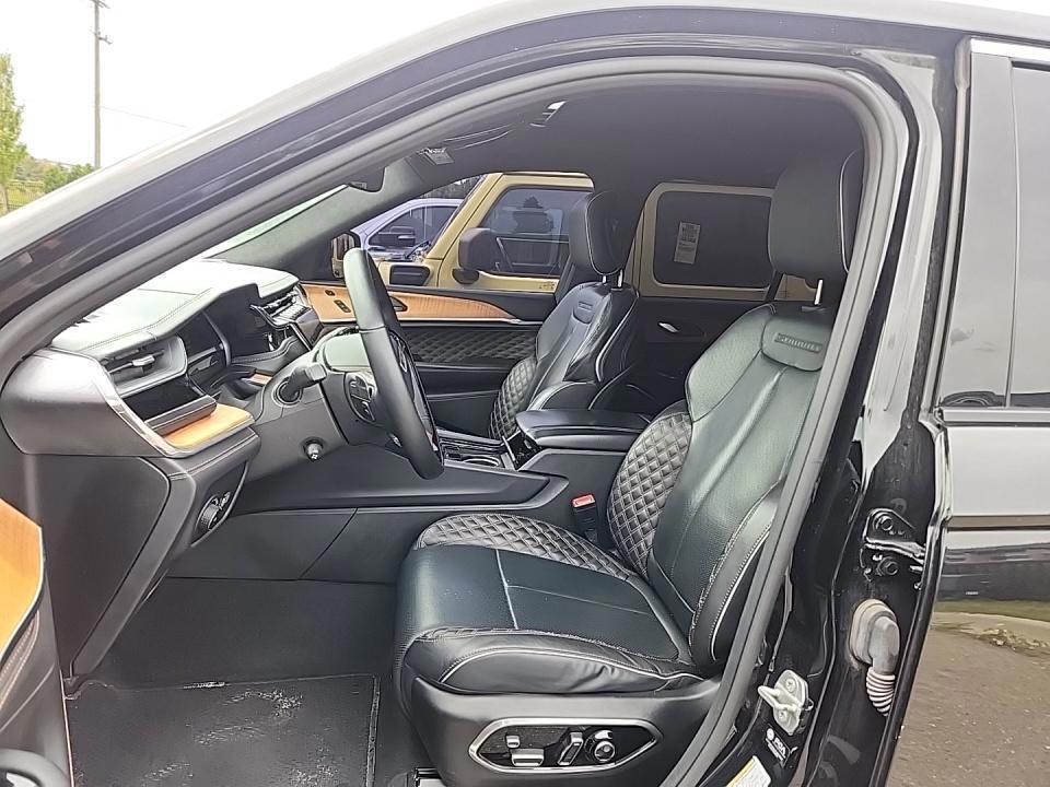 used 2022 Jeep Grand Cherokee car, priced at $36,500