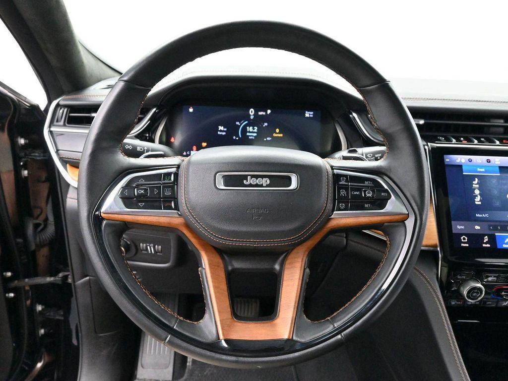 used 2022 Jeep Grand Cherokee car, priced at $36,000