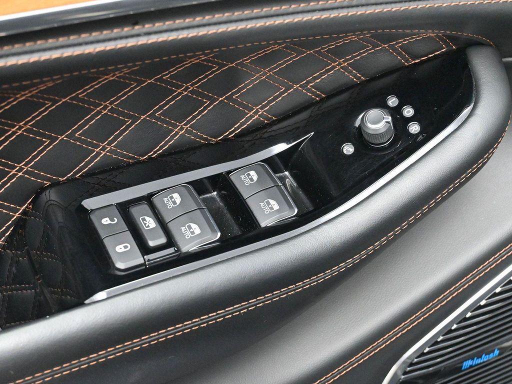 used 2022 Jeep Grand Cherokee car, priced at $36,000