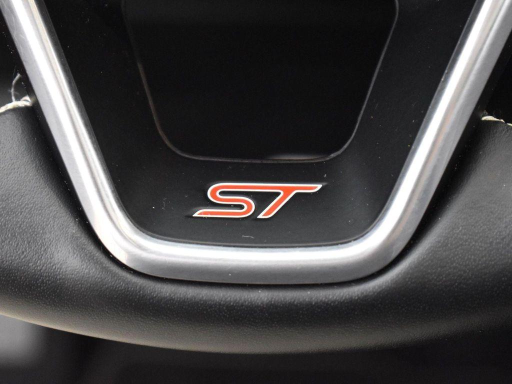 used 2022 Ford Edge car, priced at $27,500