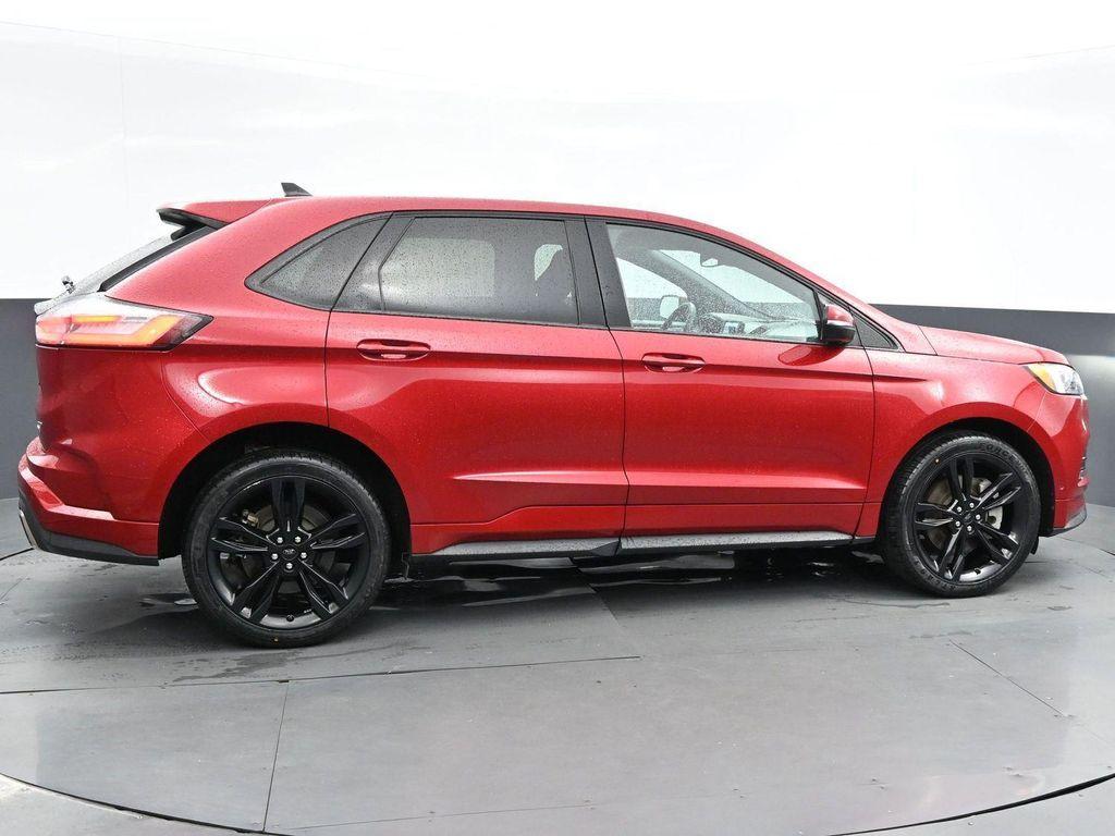 used 2022 Ford Edge car, priced at $27,500