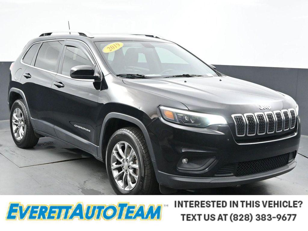 used 2019 Jeep Cherokee car, priced at $14,000