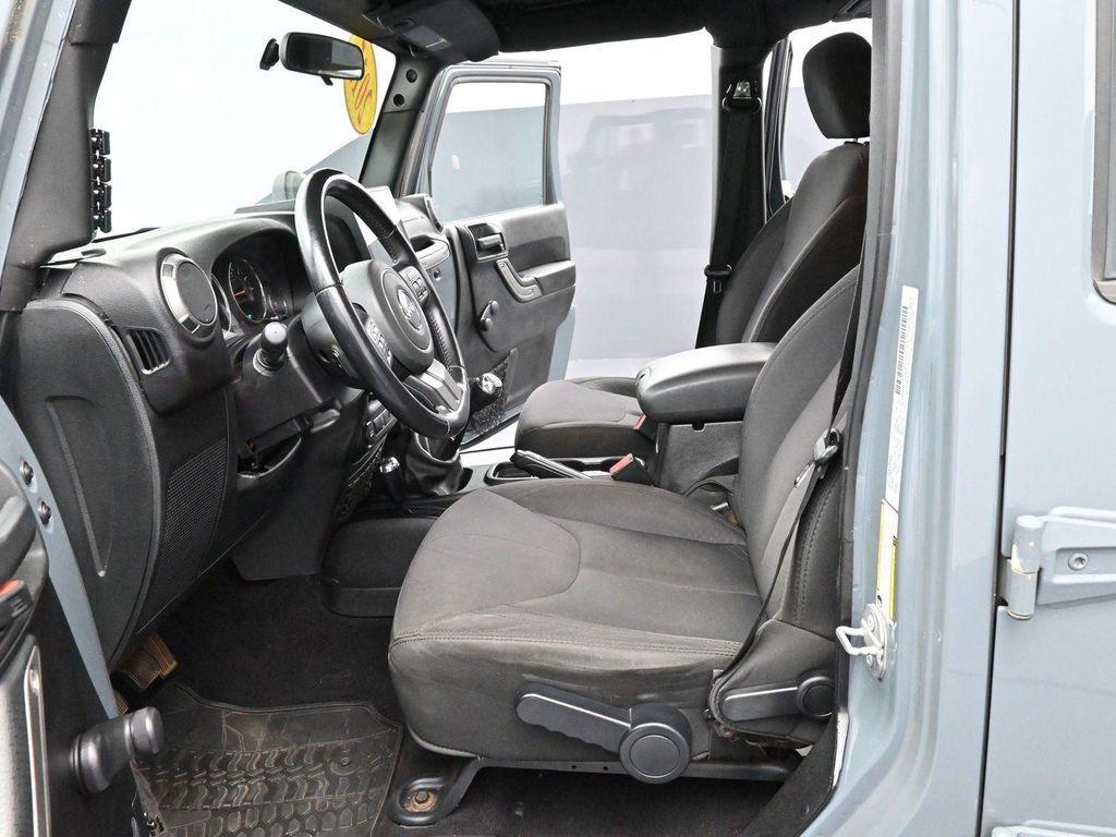 used 2015 Jeep Wrangler Unlimited car, priced at $16,800