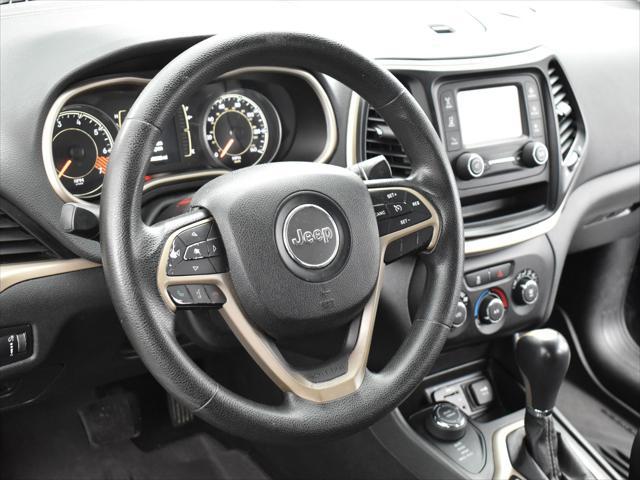 used 2014 Jeep Cherokee car, priced at $7,500