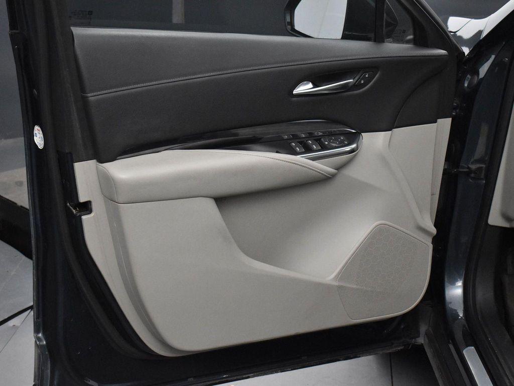 used 2019 Cadillac XT4 car, priced at $15,700