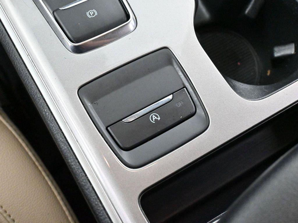 used 2023 Ford Edge car, priced at $28,000