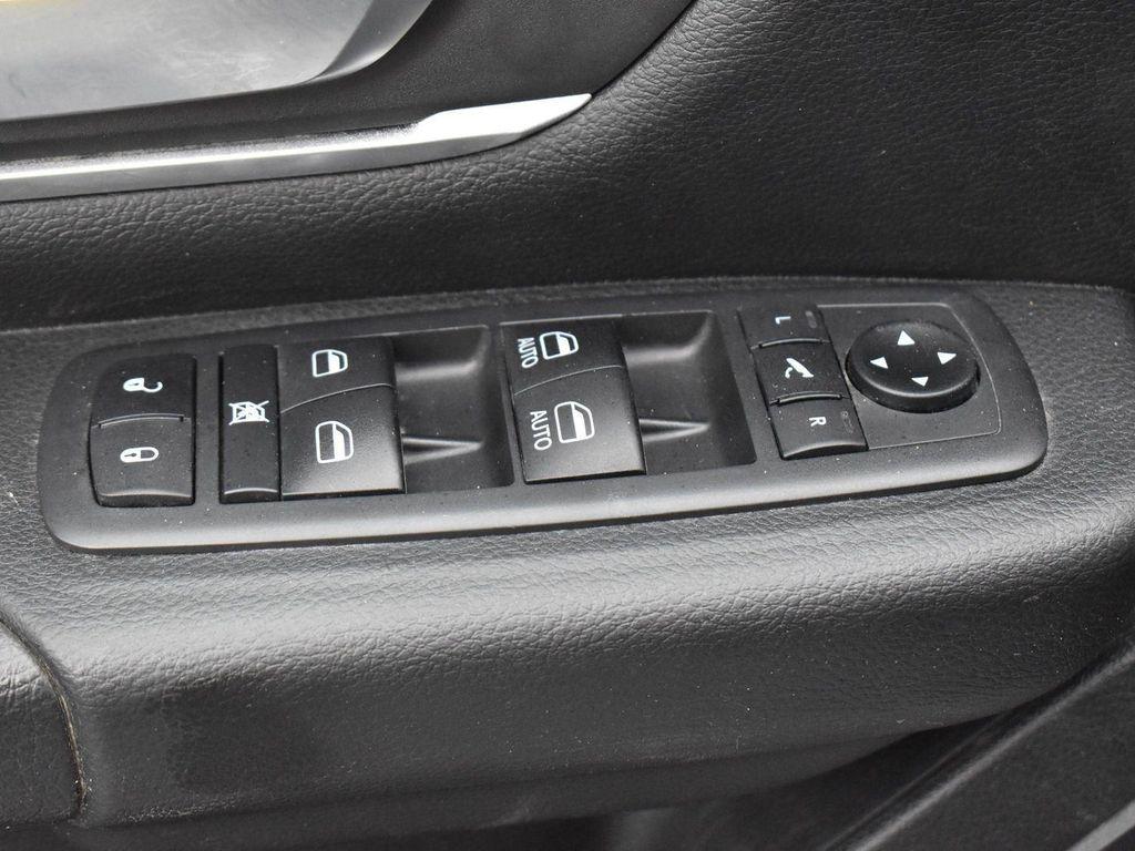 used 2021 Ram 1500 car, priced at $29,000