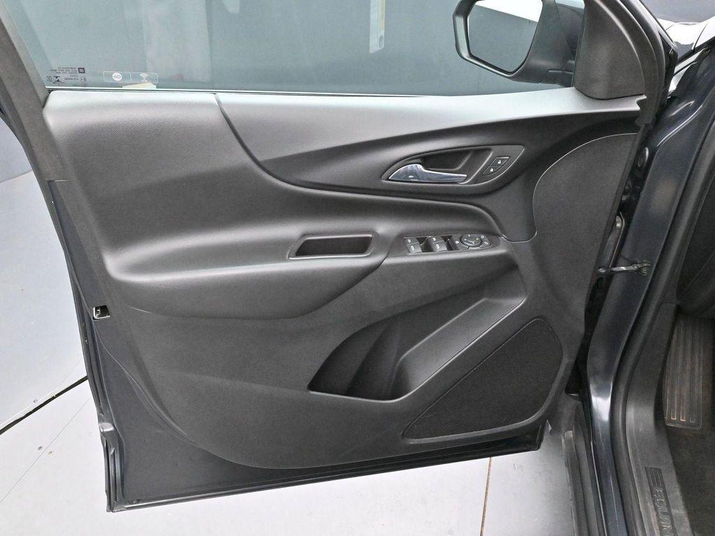 used 2022 Chevrolet Equinox car, priced at $15,500