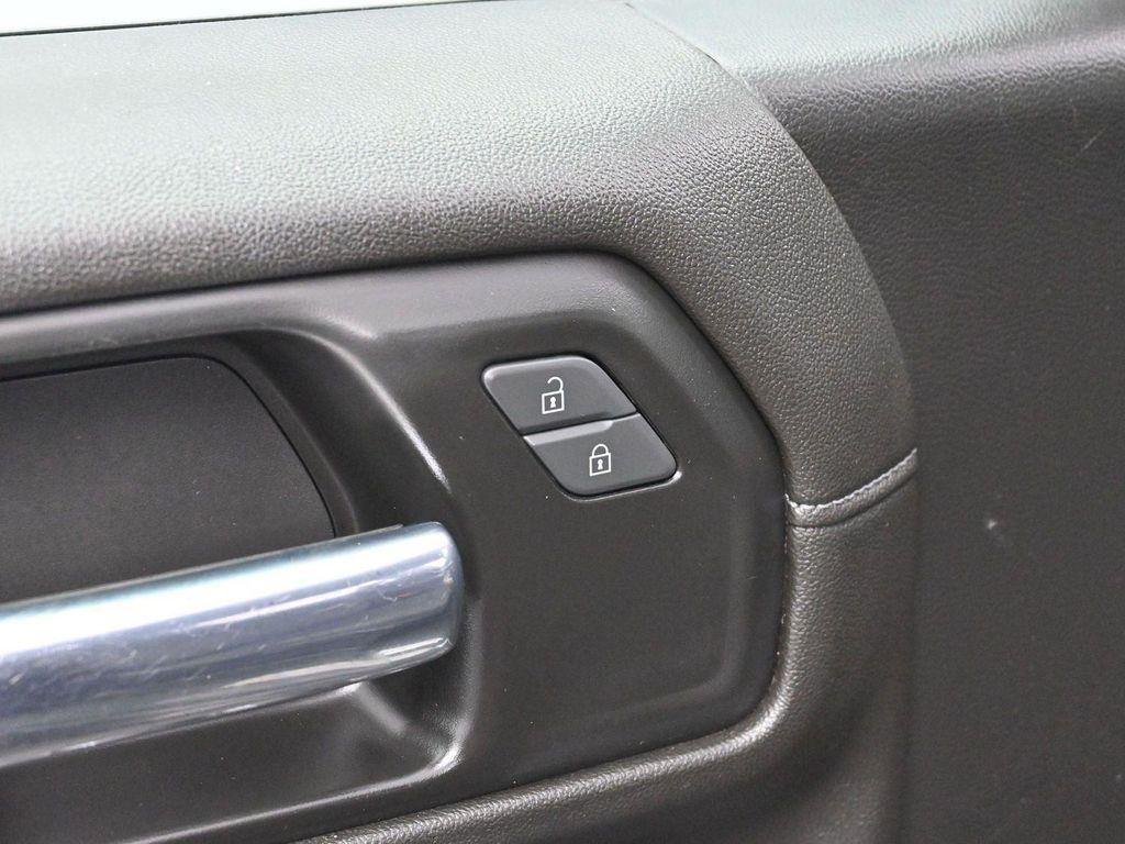 used 2022 Chevrolet Silverado 1500 car, priced at $38,000