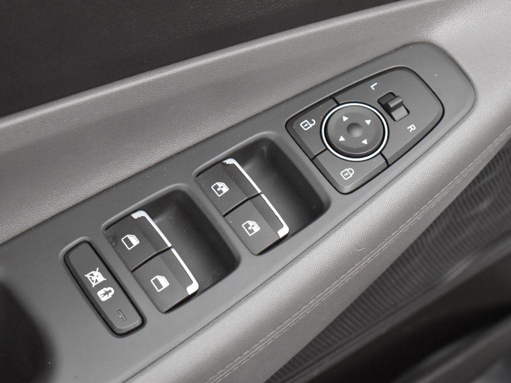 used 2020 Hyundai Santa Fe car, priced at $16,500