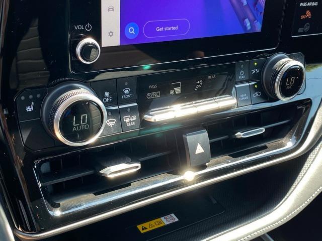 used 2024 Toyota Highlander car, priced at $41,801