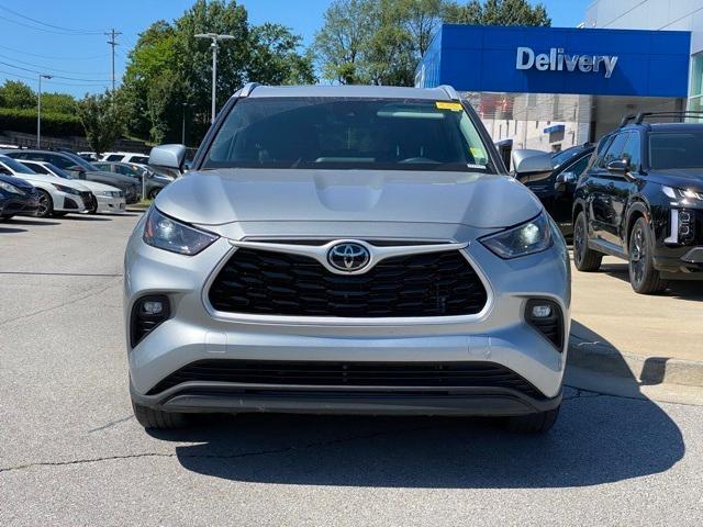 used 2024 Toyota Highlander car, priced at $41,801