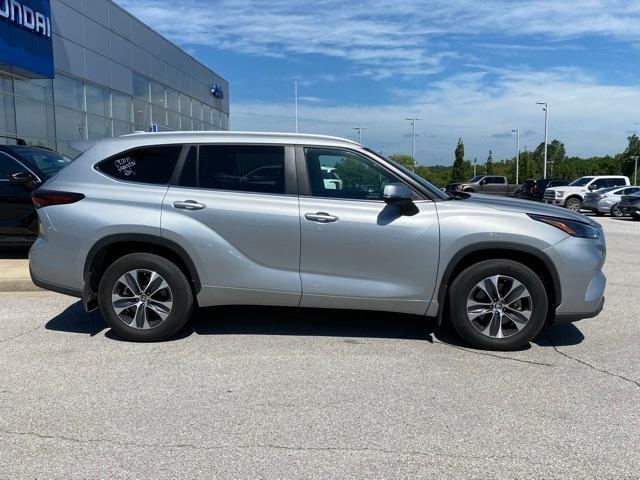 used 2024 Toyota Highlander car, priced at $41,801