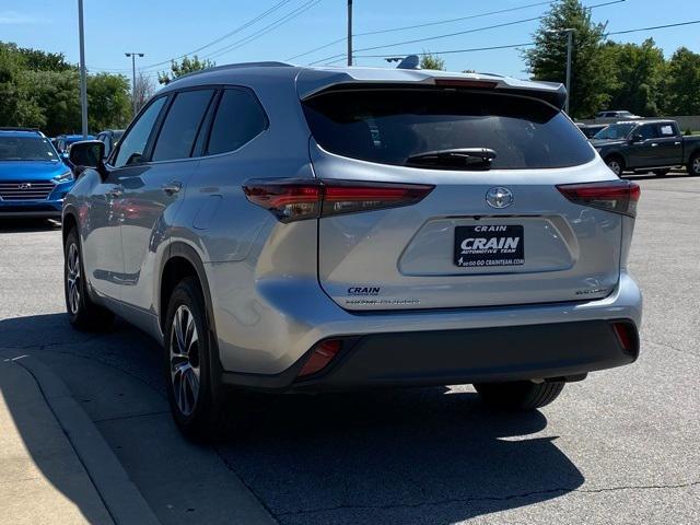 used 2024 Toyota Highlander car, priced at $41,801