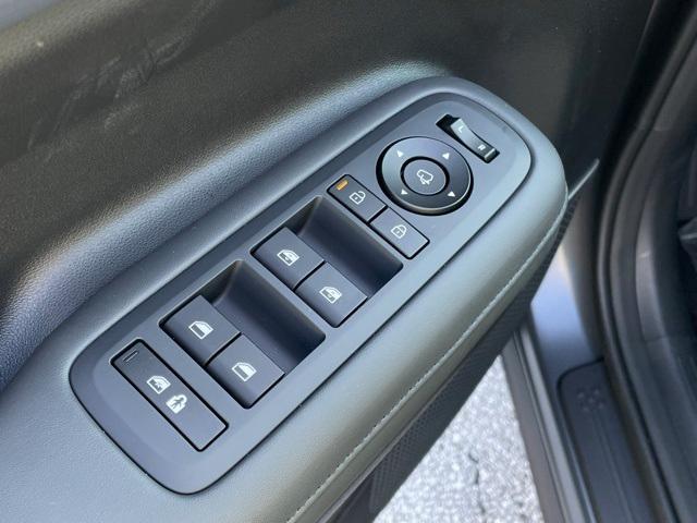 new 2025 Hyundai Santa Fe car, priced at $41,989