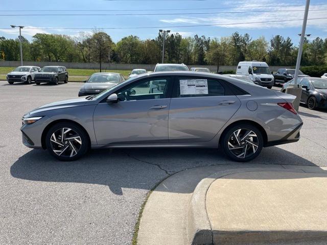 new 2025 Hyundai Elantra car, priced at $26,185