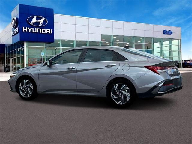 new 2025 Hyundai Elantra car, priced at $26,185