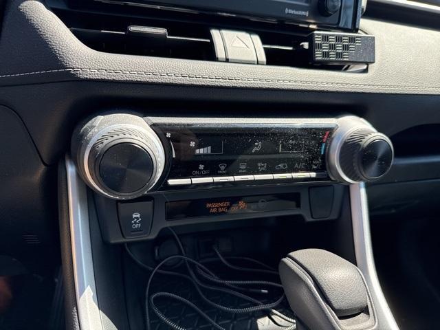used 2020 Toyota RAV4 car, priced at $25,492