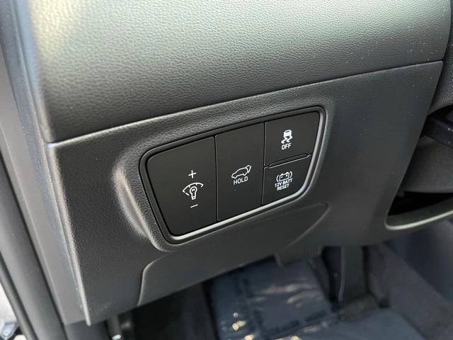 new 2024 Hyundai TUCSON Hybrid car, priced at $39,033