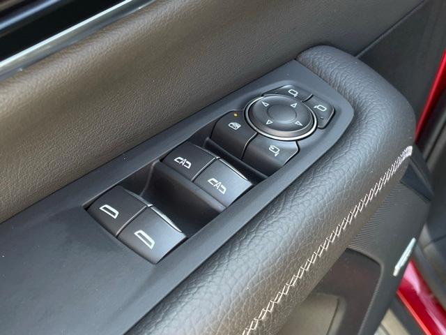 used 2025 GMC Yukon car, priced at $86,992