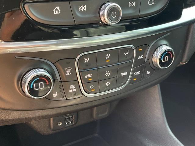used 2021 Chevrolet Traverse car, priced at $29,084